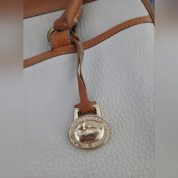 Vintage Dooney & Bourke Crossbody - Picture 5 of 16